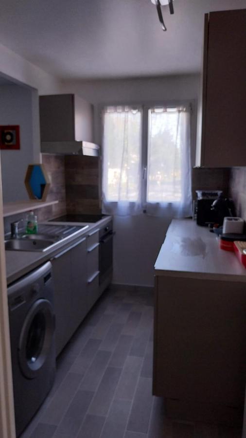 Appartement Cosy - Disneyland & Villages Nature Villeneuve-Saint-Denis Exteriör bild